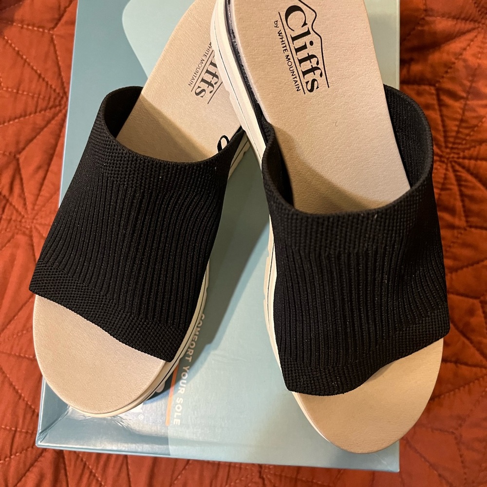 Slip on knit sandals